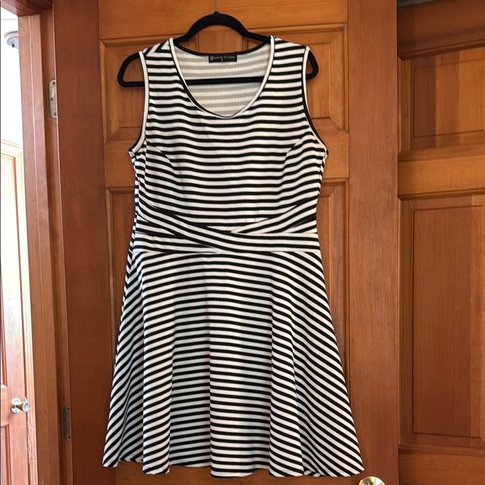 Stylish Black & White Dress